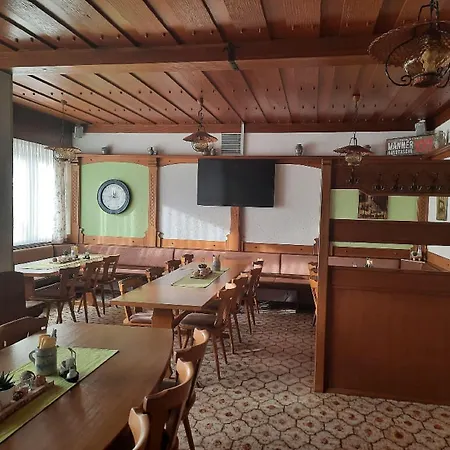 Inn Chambtaler Hof 2*