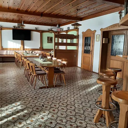 Chambtaler Hof Inn 2*